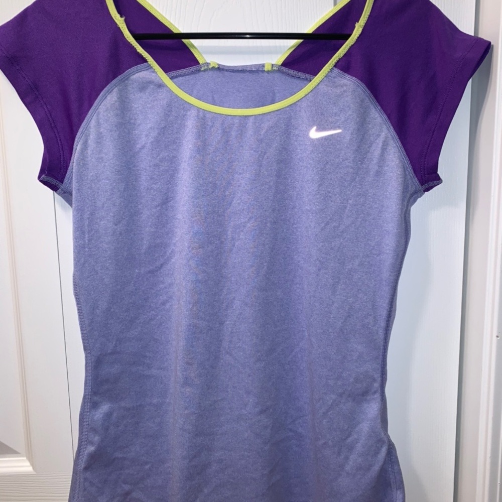 Nike athletic top never worn